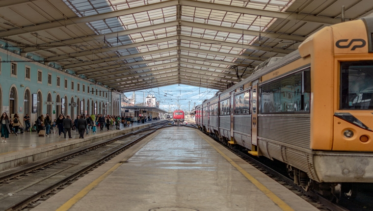 Trabalhadores da CP dizem que subconcessão de linhas é “mais um passo” para privatização