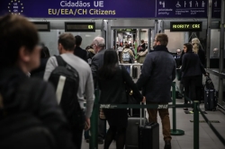 Governo recusa suspender no verão sistema de controlo europeu nos aeroportos