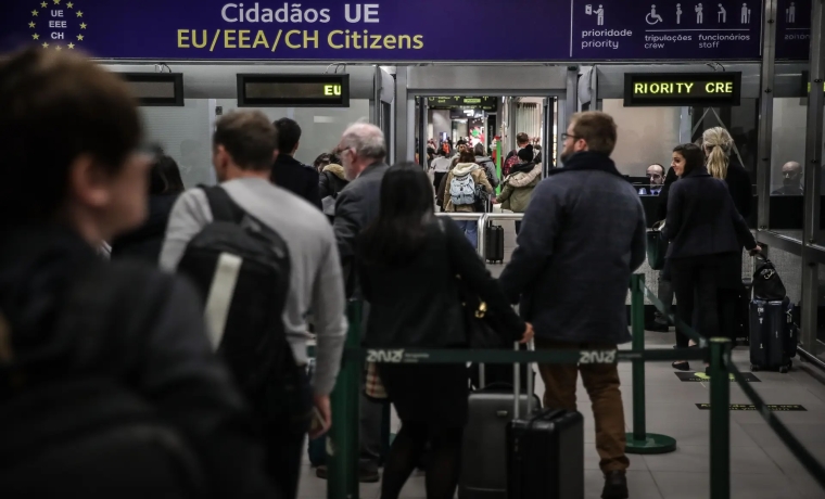 Governo recusa suspender no verão sistema de controlo europeu nos aeroportos