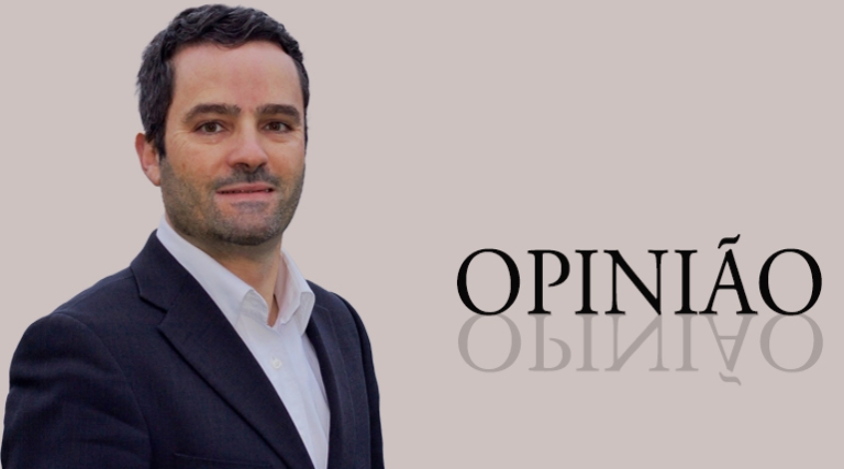 A Manipulação da Opinião Pública